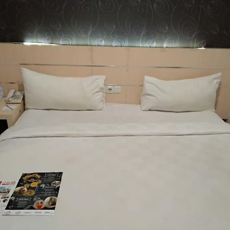 Cordela Hotel Medan Dış mekan fotoğraf