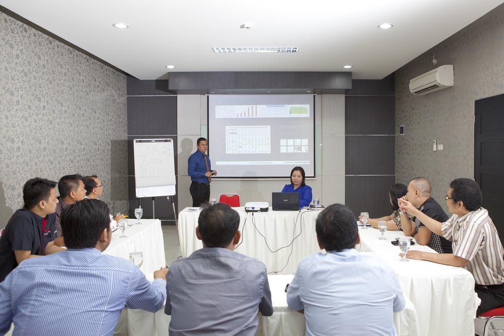 Cordela Hotel Medan Dış mekan fotoğraf