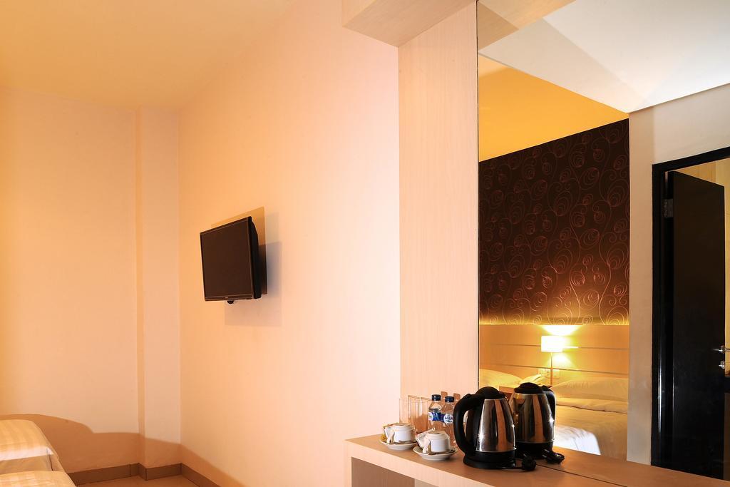 Cordela Hotel Medan Dış mekan fotoğraf