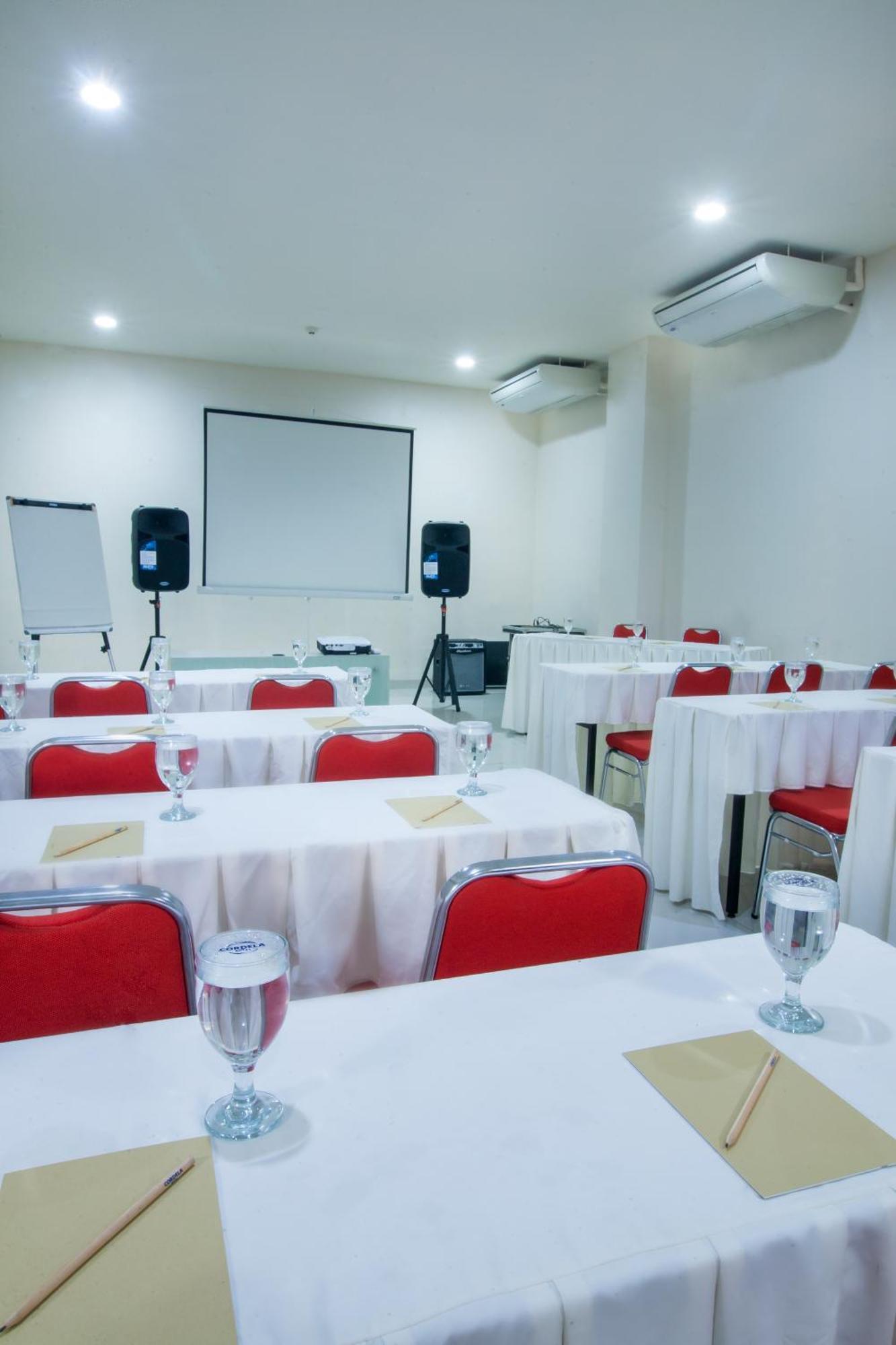 Cordela Hotel Medan Dış mekan fotoğraf